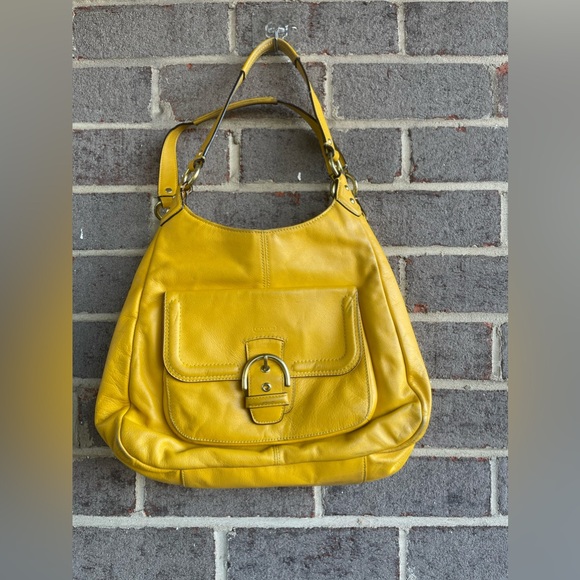 Gorgeous Coach leather sunshine yellow handbag - Picture 1 of 11